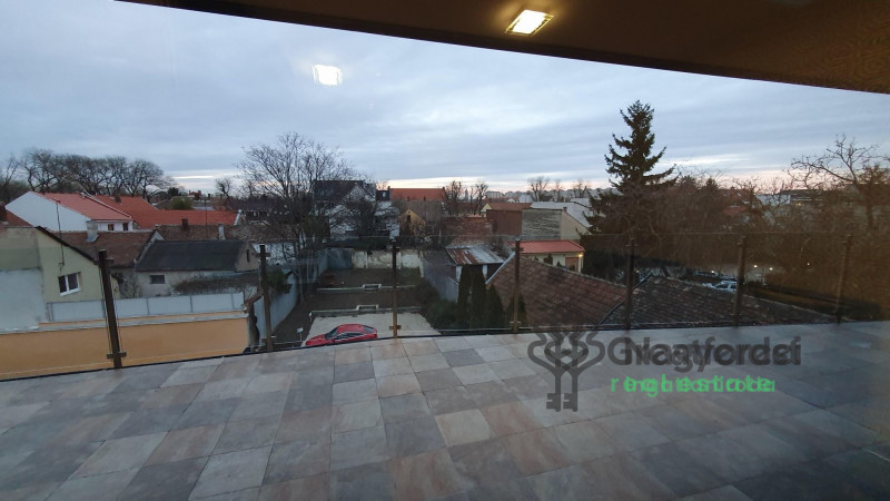 Debrecen, City Center, flat  
