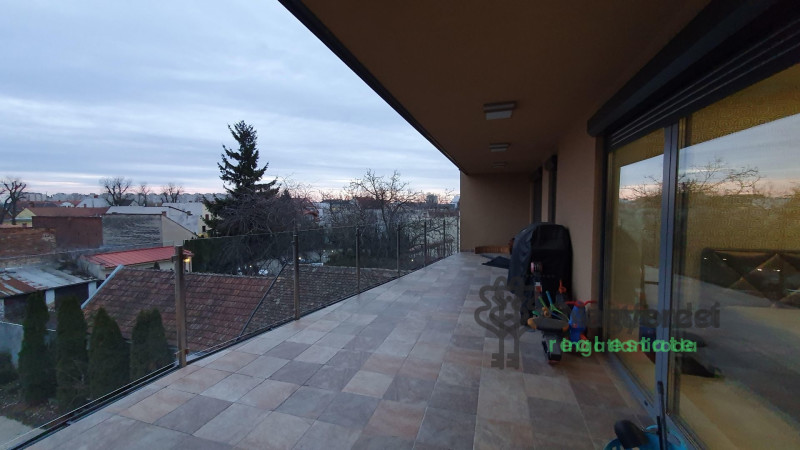 Debrecen, City Center, flat  