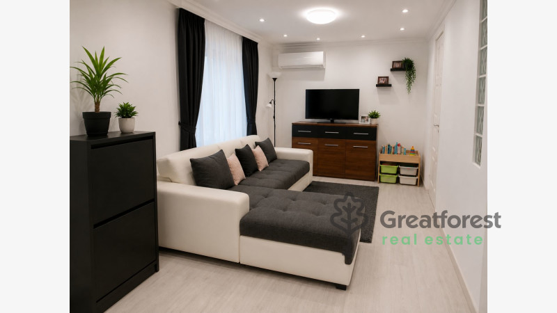 Debrecen, City East, family house  