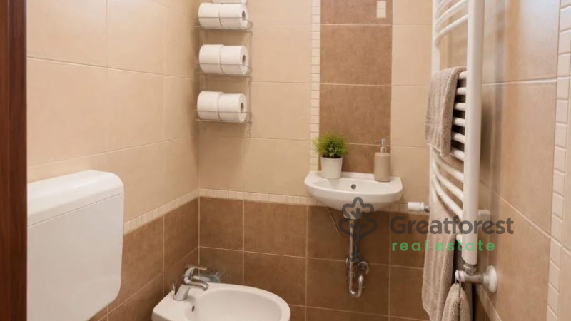 Debrecen, City East, family house  