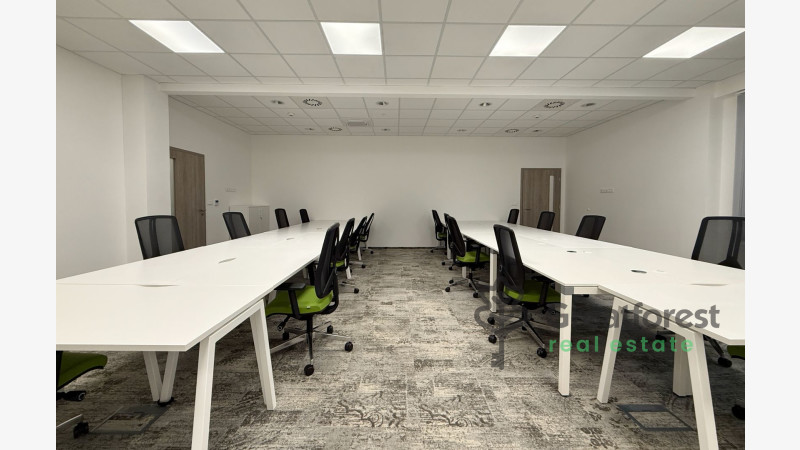 Debrecen, City Center, office in office building  