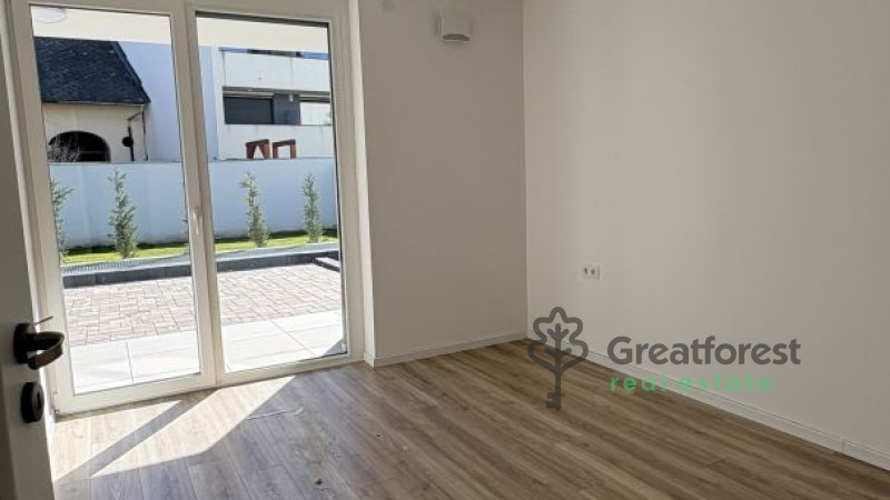 Debrecen, Miklóskapu, flat  
