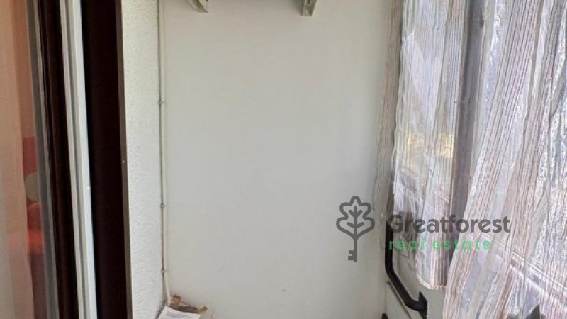 Debrecen, Agricultural Unversity, flat  