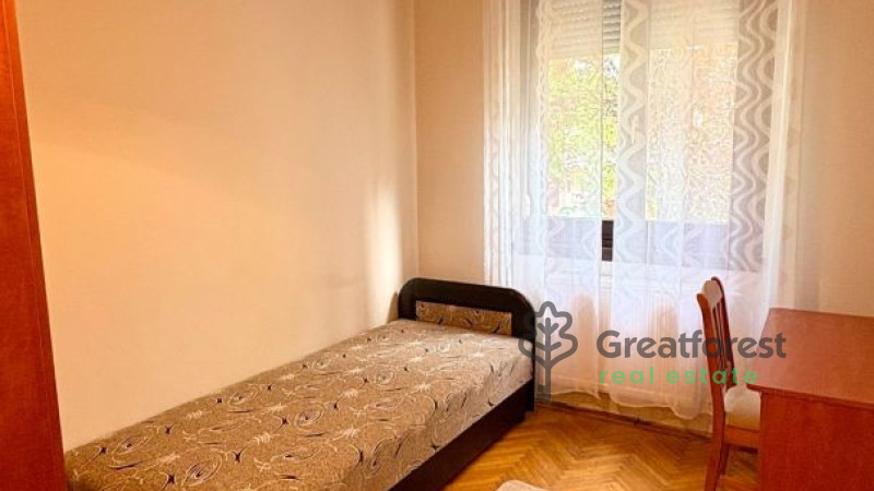 Debrecen, Agricultural Unversity, flat  