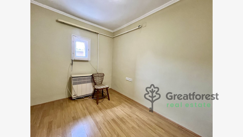 Debrecen, City South-East, family house  