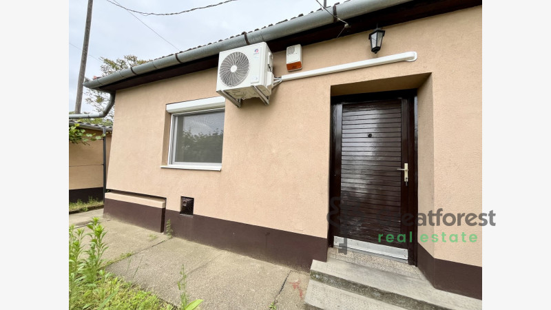 Debrecen, City South-East, family house  