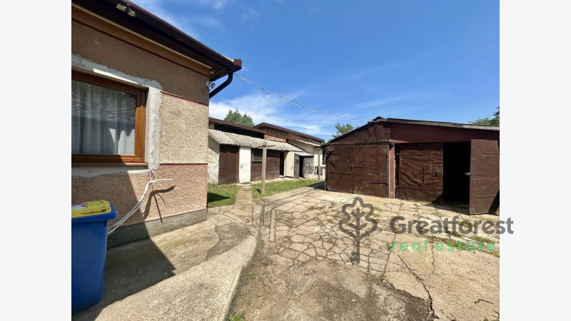 Debrecen, Biharikert, family house  