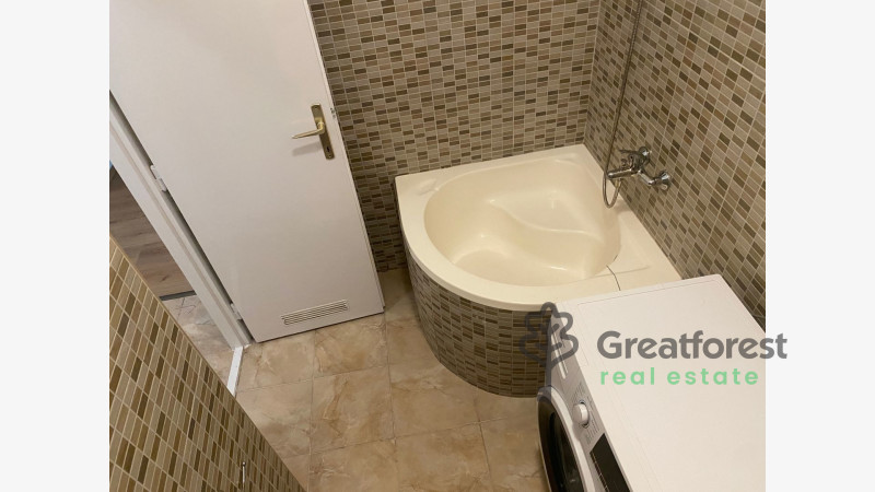 Debrecen, Close To Plaza, flat  
