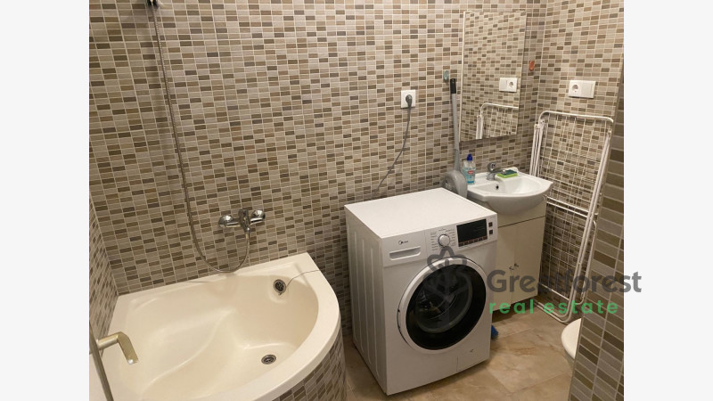 Debrecen, Close To Plaza, flat  