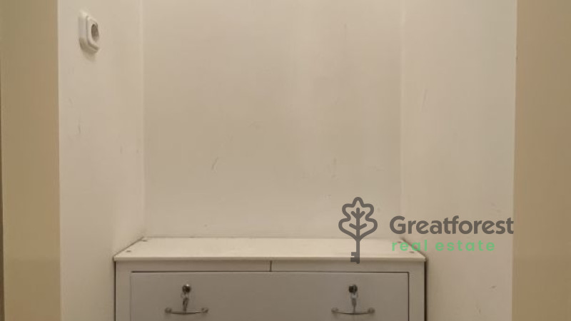 Debrecen, Bem Square, flat  