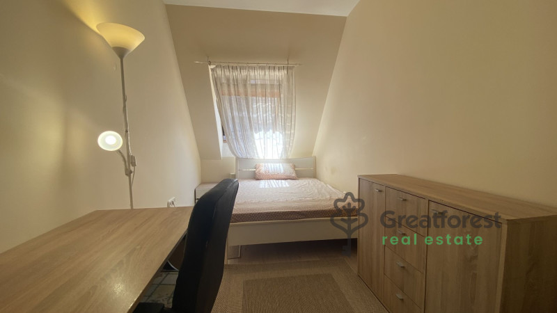 Debrecen, Bem Square, flat  