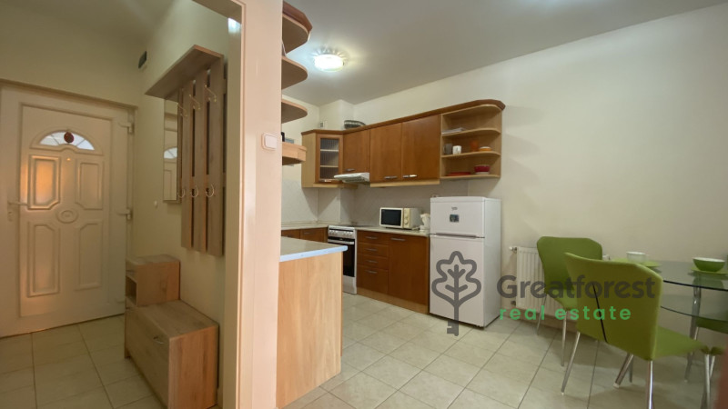 Debrecen, Bem Square, flat  