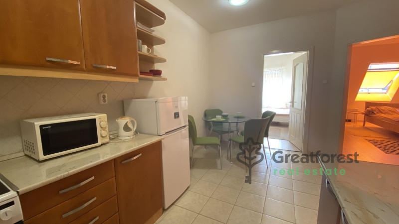 Debrecen, Bem Square, flat  