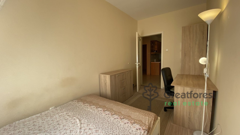 Debrecen, Bem Square, flat  