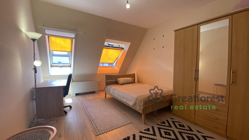 Debrecen, Bem Square, flat  