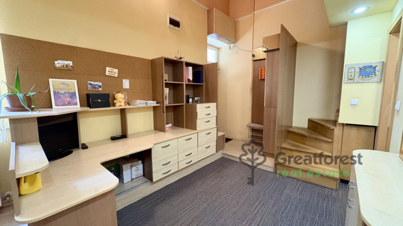 Debrecen, City Center, flat  