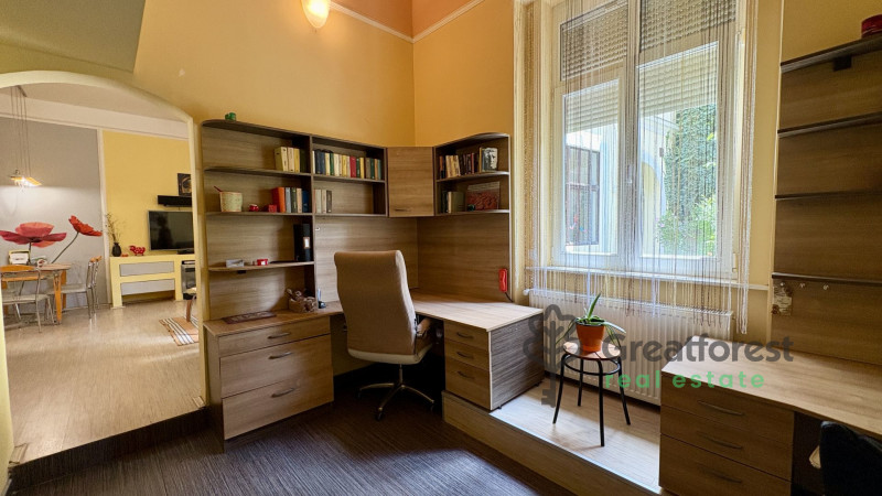 Debrecen, City Center, flat  