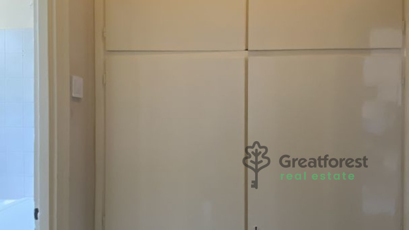 Debrecen, Bem Square, flat  