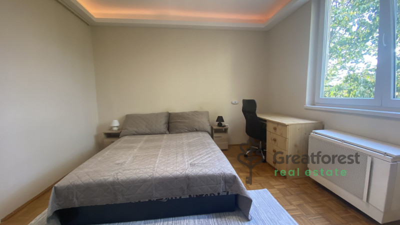 Debrecen, Bem Square, flat  