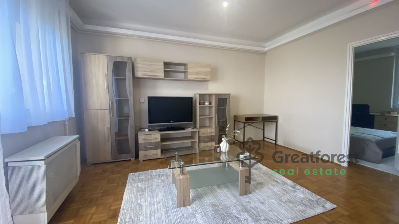 Debrecen, Bem Square, flat  