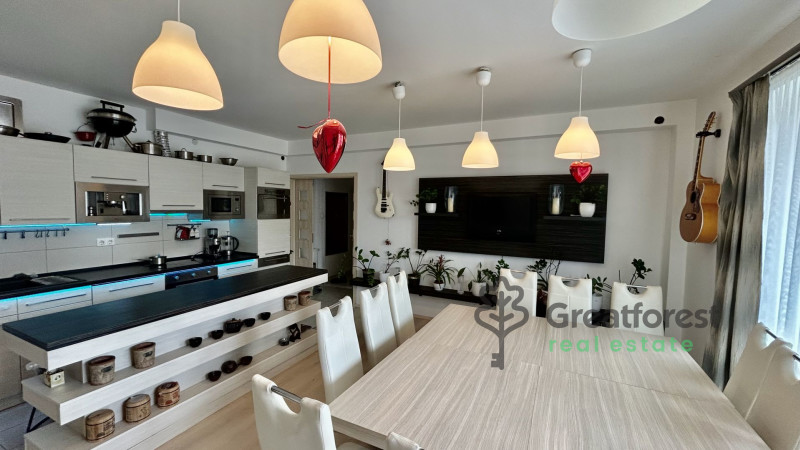 Debrecen, Close To Plaza, flat  