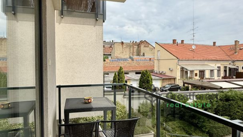 Debrecen, Close To Plaza, flat  