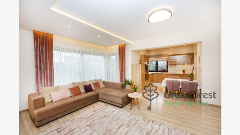 Debrecen, Tesco Area, family house  