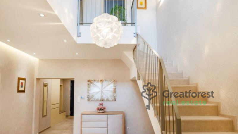 Debrecen, Tesco Area, family house  