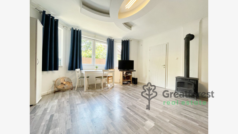 Debrecen, City South-West, family house  