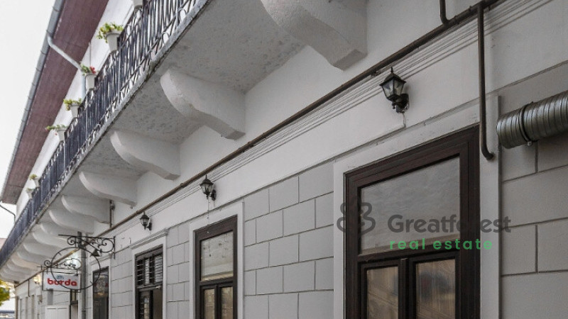 Debrecen, City Center, office not in office building  