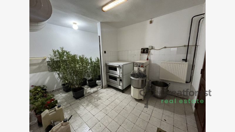 Téglás, family house  