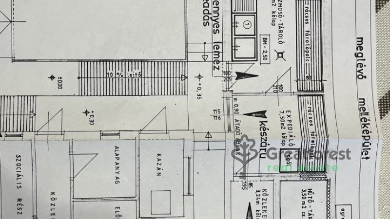 Téglás, family house  