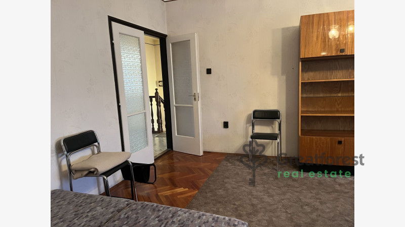 Téglás, family house  