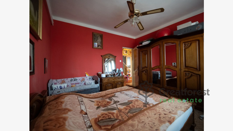 Debrecen, City East, family house  