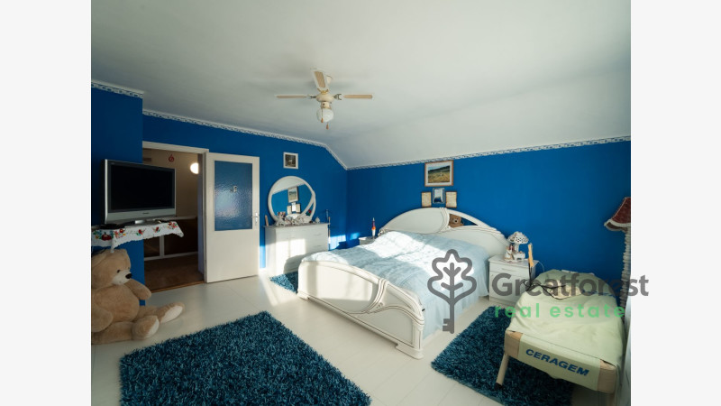 Debrecen, City East, family house  