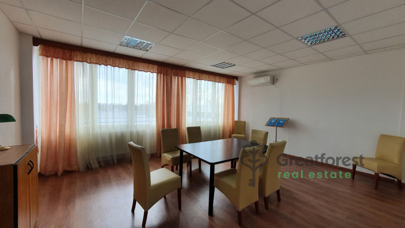 Debrecen, Close To City Center, office in office building  