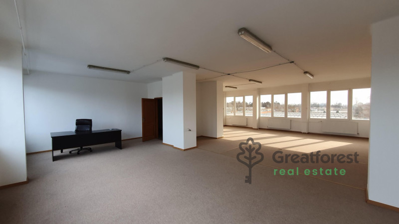 Debrecen, Close To City Center, office in office building  