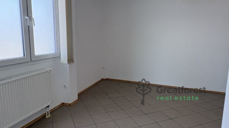 Debrecen, City Center, office in office building  