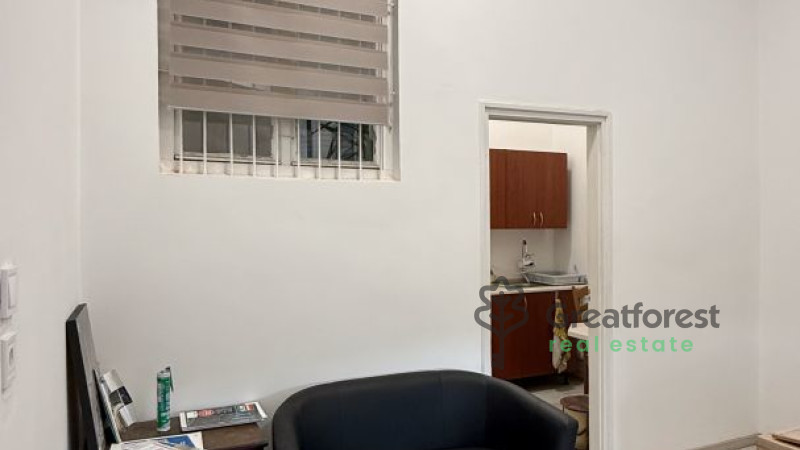 Debrecen, City South-West, office in office building  