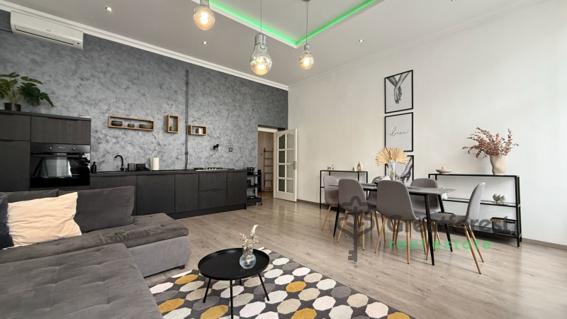 Debrecen, City Center, flat  