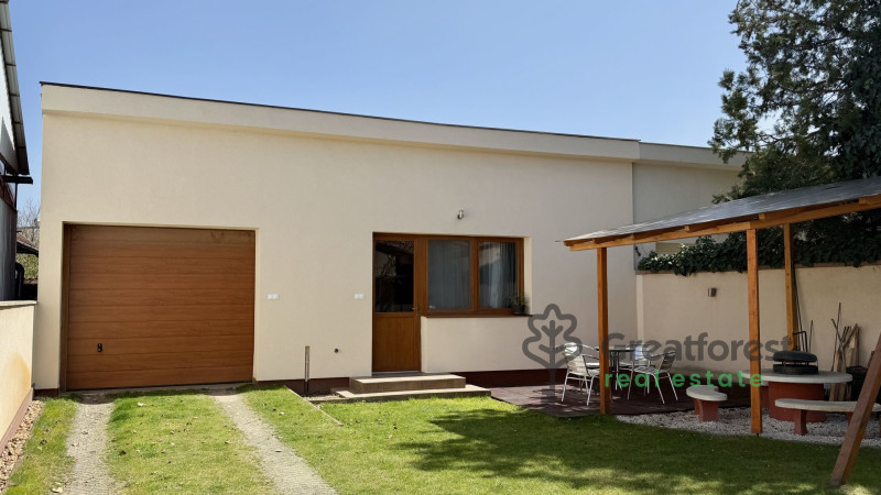 Debrecen, City South-East, part of a house  