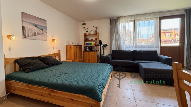 Debrecen, City South-East, part of a house  