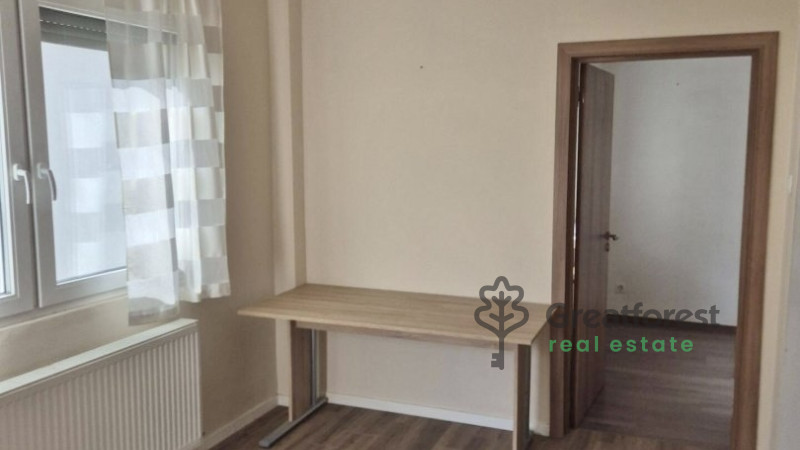 Debrecen, City East, family house  