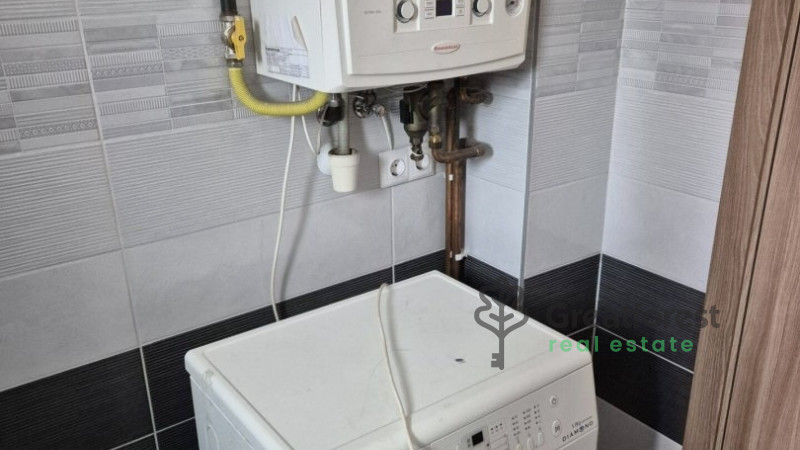 Debrecen, City East, family house  