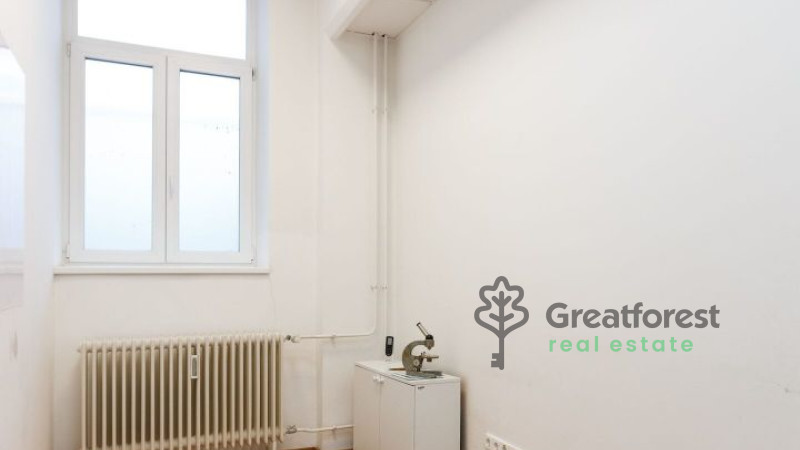 Debrecen, City Center, commercial premises not in shopping center  