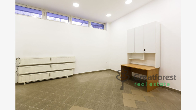 Debrecen, City Center, commercial premises not in shopping center  