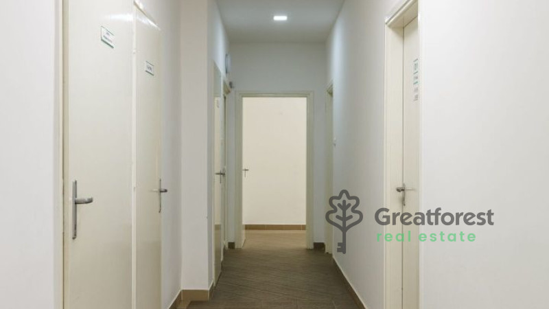 Debrecen, City Center, commercial premises not in shopping center  