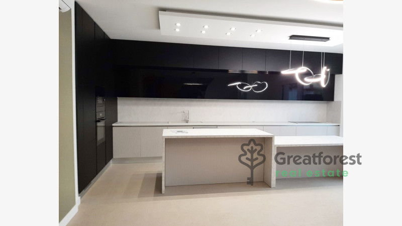 Debrecen, City Center, family house  