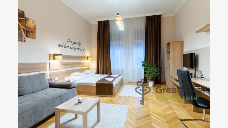 Debrecen, City Center, flat  