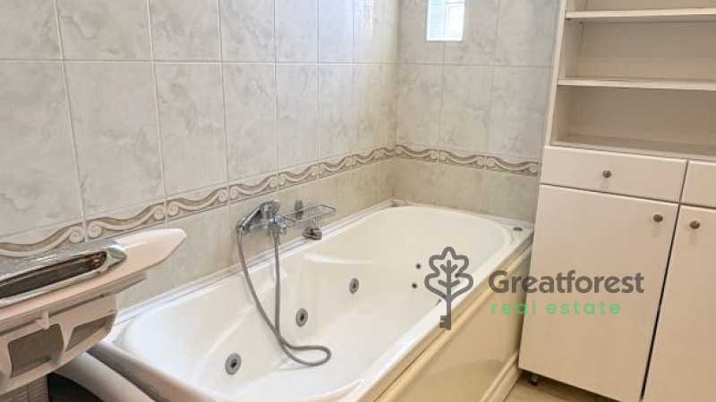 Debrecen, Close To Plaza, flat  